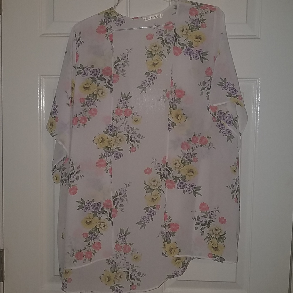 White floral kimono